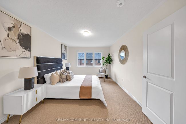 2205 Grainger Loop, House attached with 4 bedrooms, 3 bathrooms and 1 parking in Innisfil ON | Image 13