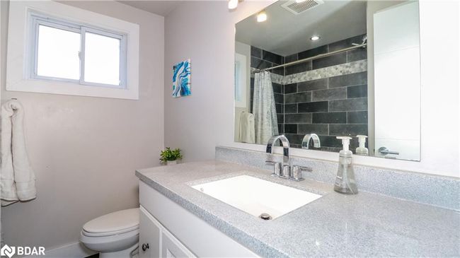 51 Christie Cres, House other with 4 bedrooms, 2 bathrooms and 5 parking in Barrie ON | Image 24