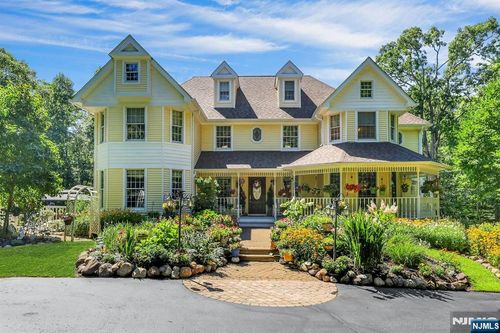 26 Green Terrace Way, West Milford, NJ, 07480-2712 | Card Image
