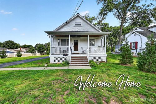 886 Main St, Fords, NJ, 08863-1564 | Card Image