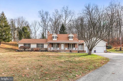 4935 Blooming Grove Rd, GLENVILLE, PA, 17329-9425 | Card Image