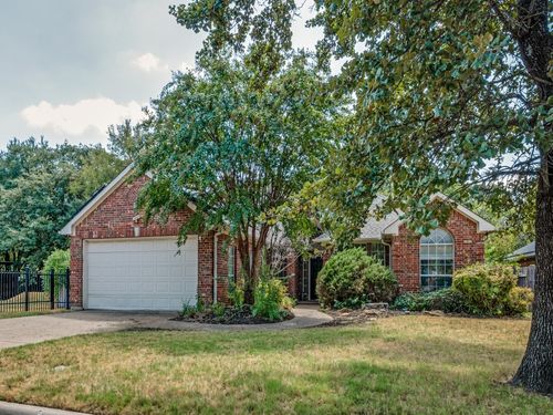 607 Biscayne Dr, Mansfield, TX, 76063-3235 | Card Image