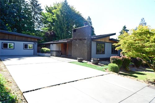 1-3-11809 Ne 74th St, Kirkland, WA, 98033-8112 | Card Image