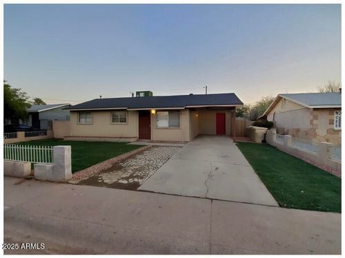 6525 W Peck Dr, Glendale, AZ, 85301-4915 | Card Image