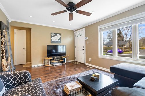 33 Hurd Ave, Garnerville, NY, 10923-1805 | Card Image