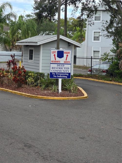 7146-7146 E Bank Dr, TAMPA, FL, 33617-7305 | Card Image