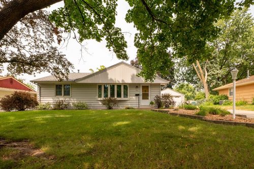 671 58th Ave Ne, Fridley, MN, 55432-5619 | Card Image