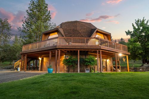 226 Entrada Dr, Eagle Point, OR, 97524-9668 | Card Image