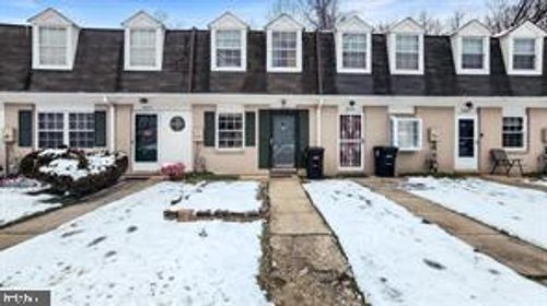 k-339-1805 Dutch Village Dr, LANDOVER, MD, 20785-4170 | Card Image