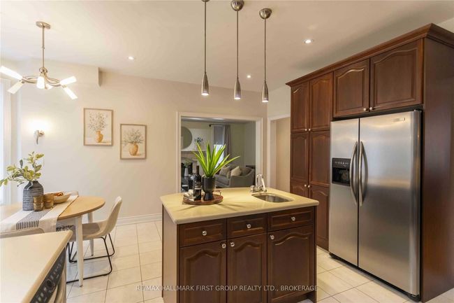932 Coyston Dr, House other with 4 bedrooms, 4 bathrooms and 4 parking in Oshawa ON | Image 12