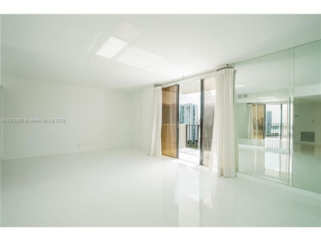 APT-2306 - 18181 Ne 31 St Ct, Condo with 2 bedrooms, 2 bathrooms and null parking in Aventura FL | Image 6