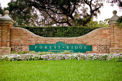 9317 Arborwood Cir, Davie, FL, 33328-6772 | Card Image