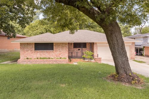 5205 Mystic Trl, Dallas, TX, 75241-1128 | Card Image