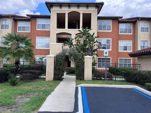 apt-105-5578 Metrowest Blvd, ORLANDO, FL, 32811-2467 | Card Image
