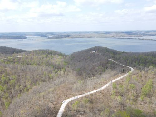 18 Lake Ridge Ln, Stewart, TN, 37175 | Card Image