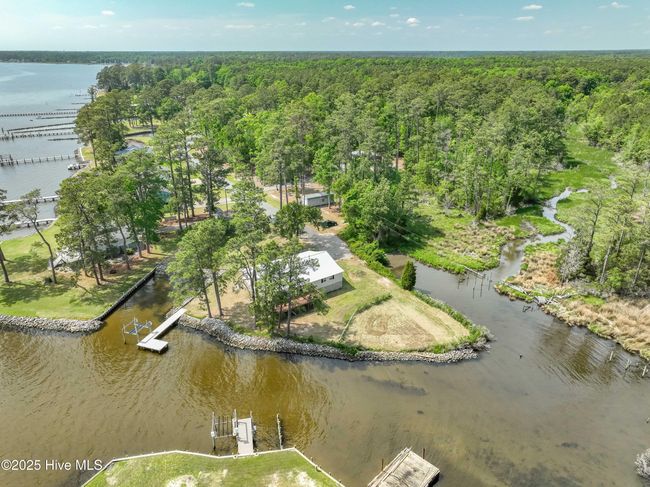 966 W Island View Rd, House other with 3 bedrooms, 2 bathrooms and null parking in Bath NC | Image 7