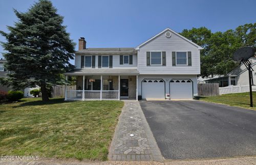 15 Tamarack St, Howell, NJ, 07731-2829 | Card Image