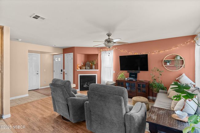 11_249 colt ln-11 | Image 27