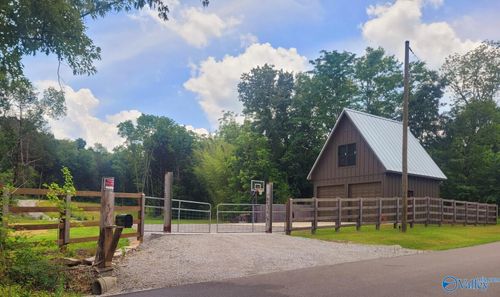 1619 Peck Hollow Rd, Somerville, AL, 35670-6144 | Card Image