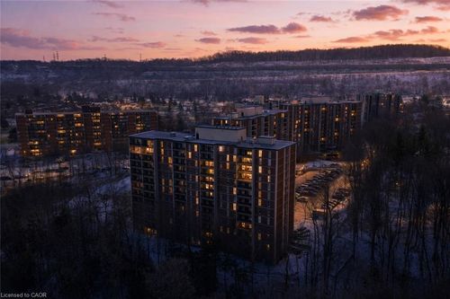 909-1968 Main St W, Hamilton, ON, L8S1J7 | Card Image