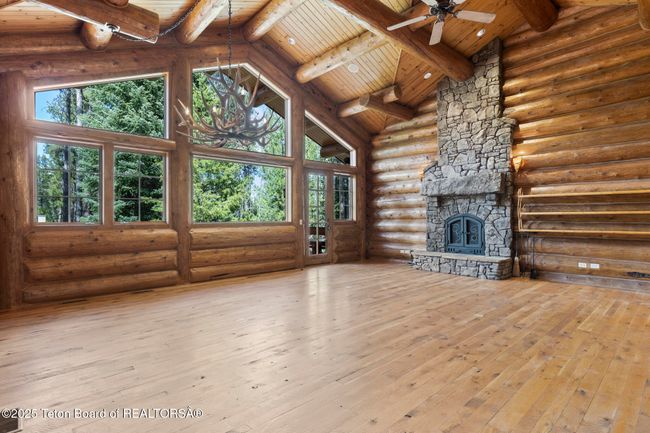 5725 Caddis Fly Dr, House other with 3 bedrooms, 4 bathrooms and null parking in Wilson WY | Image 7