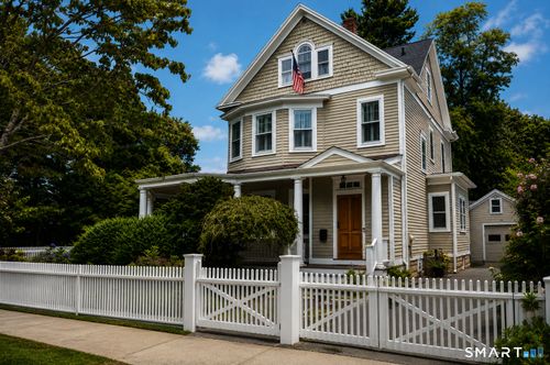 239 Beach Rd, Fairfield, CT, 06824-6638 | Card Image