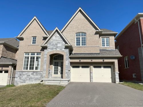 18 Clifford Fairbarn Dr, East Gwillimbury, ON, L9N0S1 | Card Image