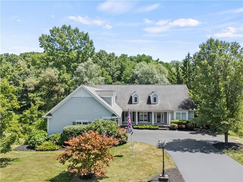 6 Sylvan Gln, Fairport, NY, 14450-4203 | Card Image