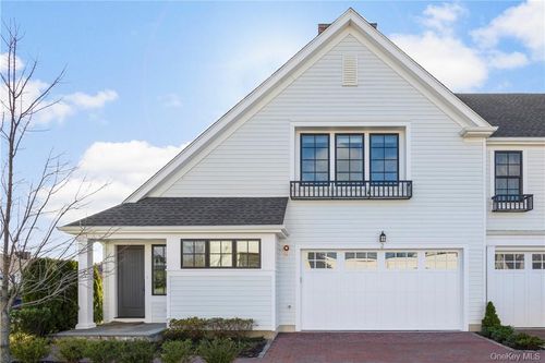 2 Rose Ln, Port Chester, NY, 10573-1612 | Card Image