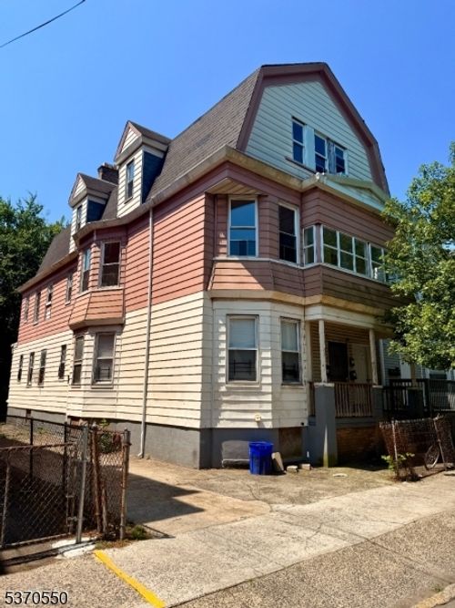 462 Avon Ave, Newark, NJ, 07108-1153 | Card Image