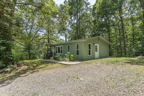 250 Taylor Hensen Rd, Murphy, NC, 28906-6106 | Card Image