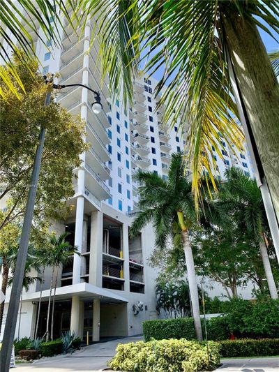 1515 - 10 Sw South River Dr, Condo with 2 bedrooms, 1 bathrooms and null parking in Miami FL | Image 2