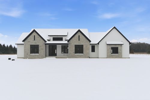 61121 Airpark Lane, Antwerp Township, MI, 49071 | Card Image