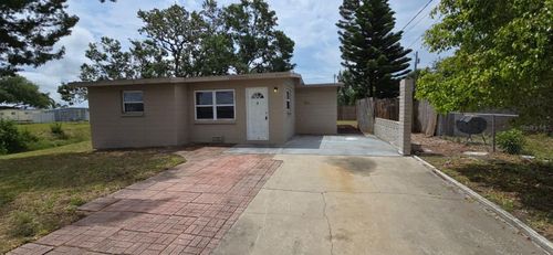 10118 114th Ter, LARGO, FL, 33773-2344 | Card Image