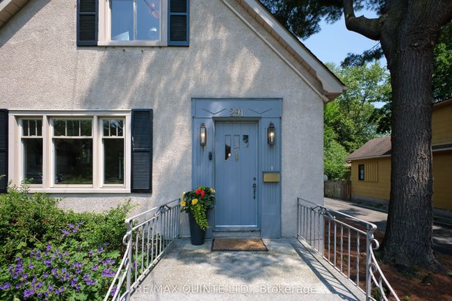 291 Dufferin Ave, House other with 2 bedrooms, 2 bathrooms and 8 parking in Belleville ON | Image 5