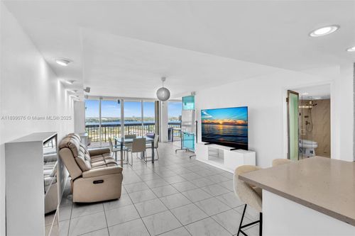 apt-2003-2425 Presidential Way, West Palm Beach, FL, 33401-1313 | Card Image