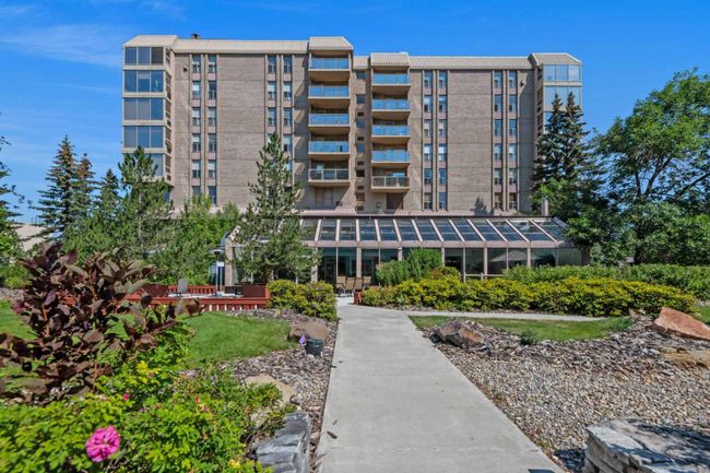 903 - 4555 Varsity Lane Nw, Home with 2 bedrooms, 2 bathrooms and 3 parking in Calgary AB | Image 5