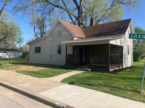 703 S Meridian St, Redkey, IN, 47373-9410 | Card Image