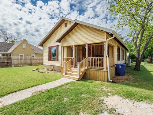 1201 8th Street, Brownwood, TX, 76801 | Card Image