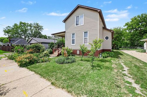 817 Wright St, Saginaw, MI, 48602-2838 | Card Image