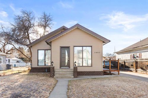 {{alt}} | Card Image