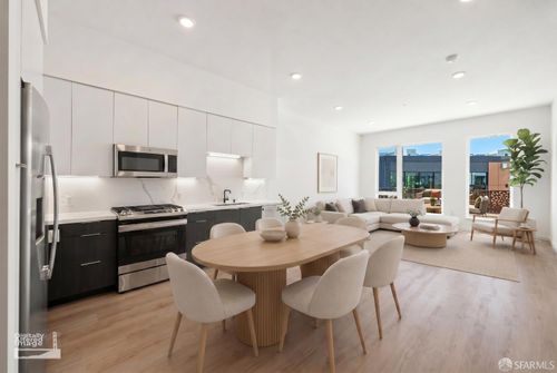 219-52 Kirkwood Ave, San Francisco, CA, 94124-3067 | Card Image