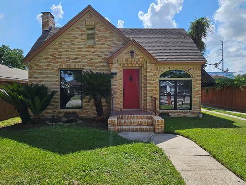 15 Delmar St, Houston, TX, 77011-3221 | Card Image