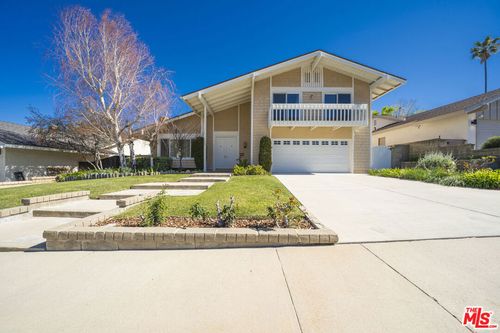 24086 Avenida Crescenta, Valencia, CA, 91355-3104 | Card Image