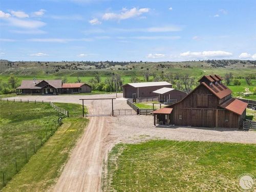 1376 Rosebud Creek Rd, Forsyth, MT, 59327-9520 | Card Image