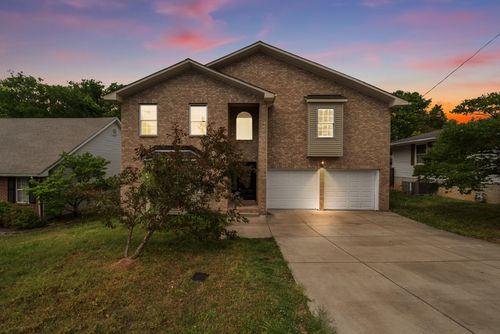 2817 Airwood Dr, Nashville, TN, 37214-2841 | Card Image