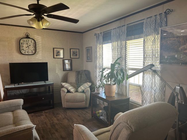 8080 W State Highway 56, House other with 3 bedrooms, 2 bathrooms and null parking in Savoy TX | Image 5