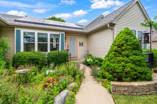 1626 Wheeler St, Woodstock, IL, 60098-2492 | Card Image