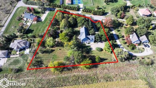 2105 Silver Lakes Cir, Fairfield, IA, 52556-2052 | Card Image