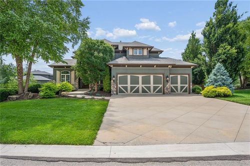 2437 Ne Angel Fish Cir, Lee's Summit, MO, 64086-7097 | Card Image